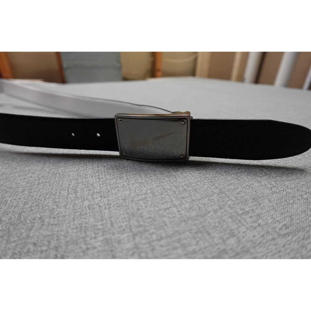 Nike Belt Mens 44 Black Leather Golf Buckle Adjustable Swoosh Logo Casual